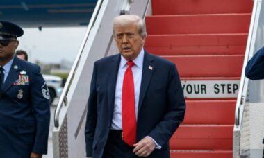 Donald Trump faz exigências à BBC após ameaçar processar a emissora em US$ 1 bilhão