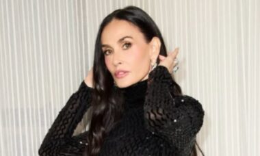 Demi Moore comenta sobre sua reação ao saber que seu pai não era seu pai biológico