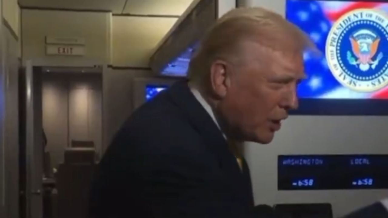 Donald Trump útočí na reportérku, která se ho zeptala na nové e-maily v případu Jeffreyho Epsteina