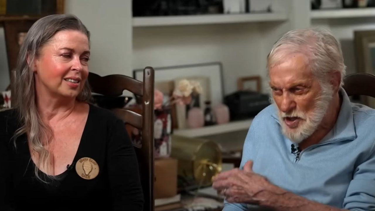 Dick Van Dyke komentuje důvod, proč odmítl roli Jamese Bonda