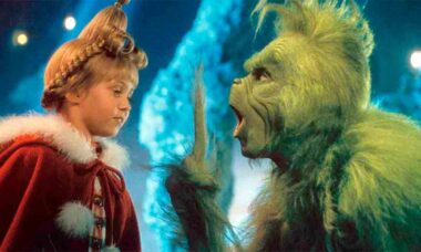 Jim Carrey e Taylor Momsen em How the Grinch Stole Christmas - reprodução