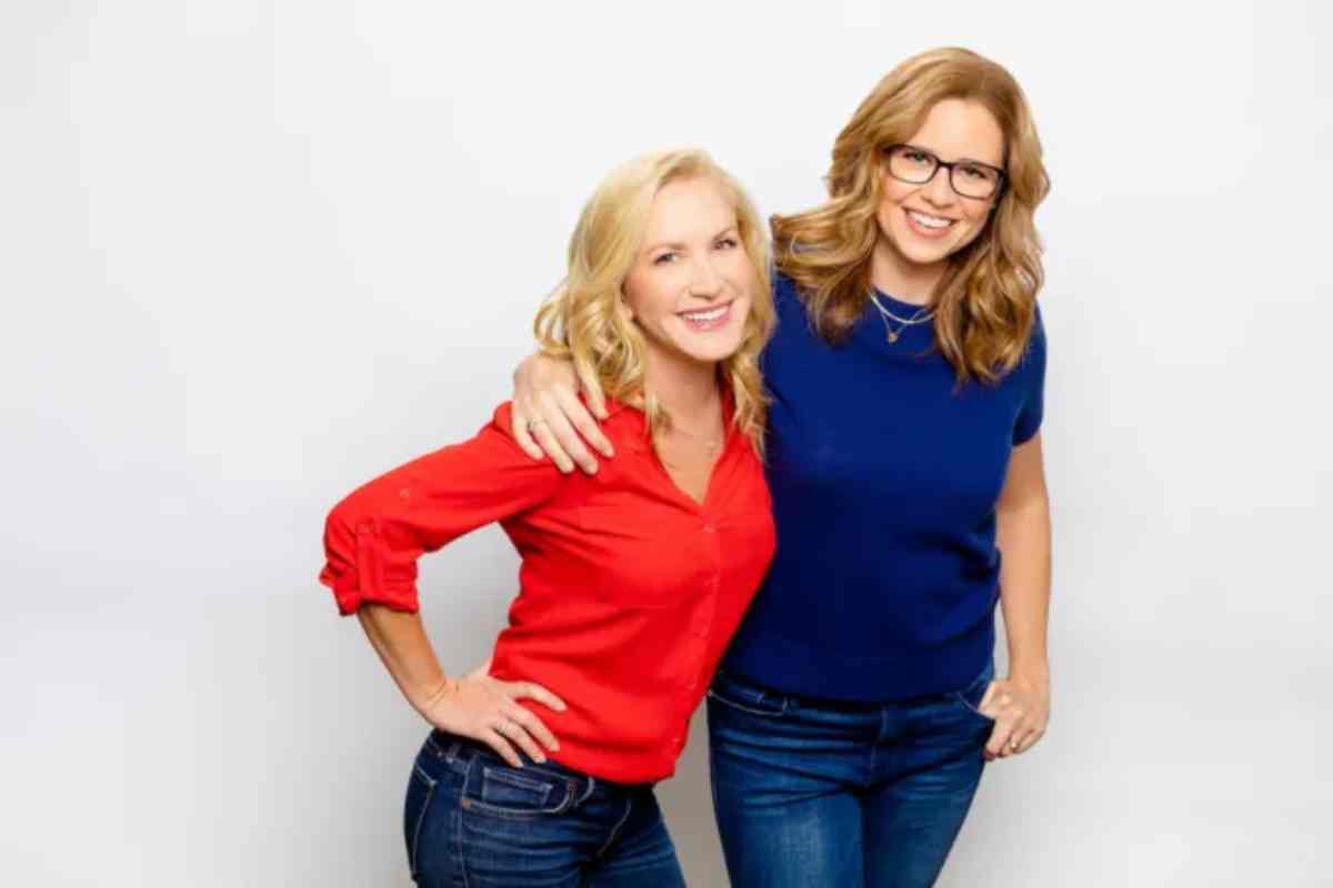 Angela Kinsey e Jenna Fischer - Office Ladies - reprodução