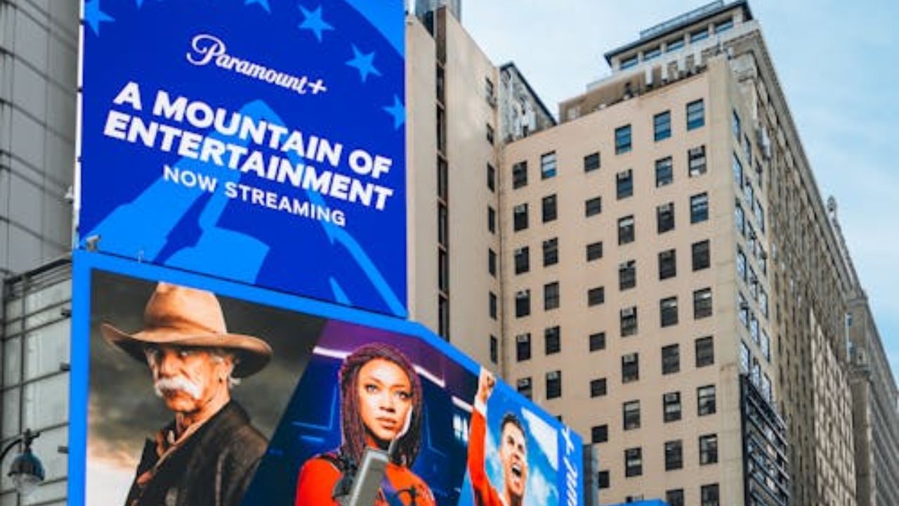 Ex-executivo da Paramount acusa a empresa acusando demiti-lo por ser “branco” e por ter 50 anos