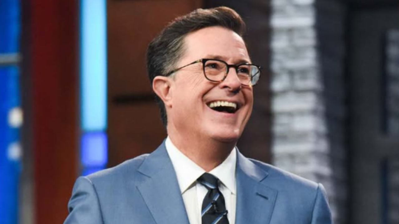 Stephen Colbert commente la théorie selon laquelle “The Late Show” aurait été annulé pour plaire à Donald Trump