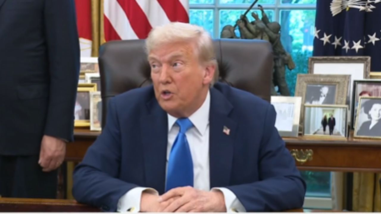 Vídeo antigo de Donald Trump repreendendo repórter ressurge após presidente chamar jornalista de “porquinha”