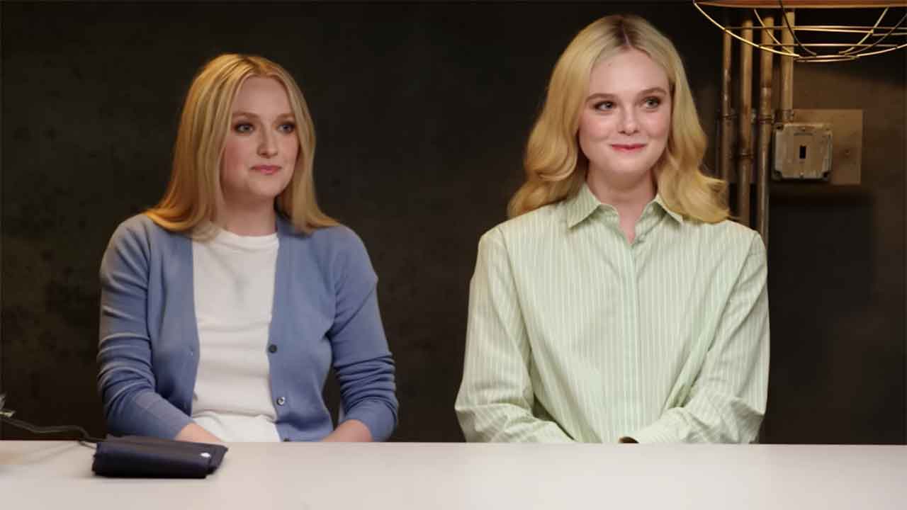 Dakota a Elle Fanning. Záběr z YouTube Vanity Fair