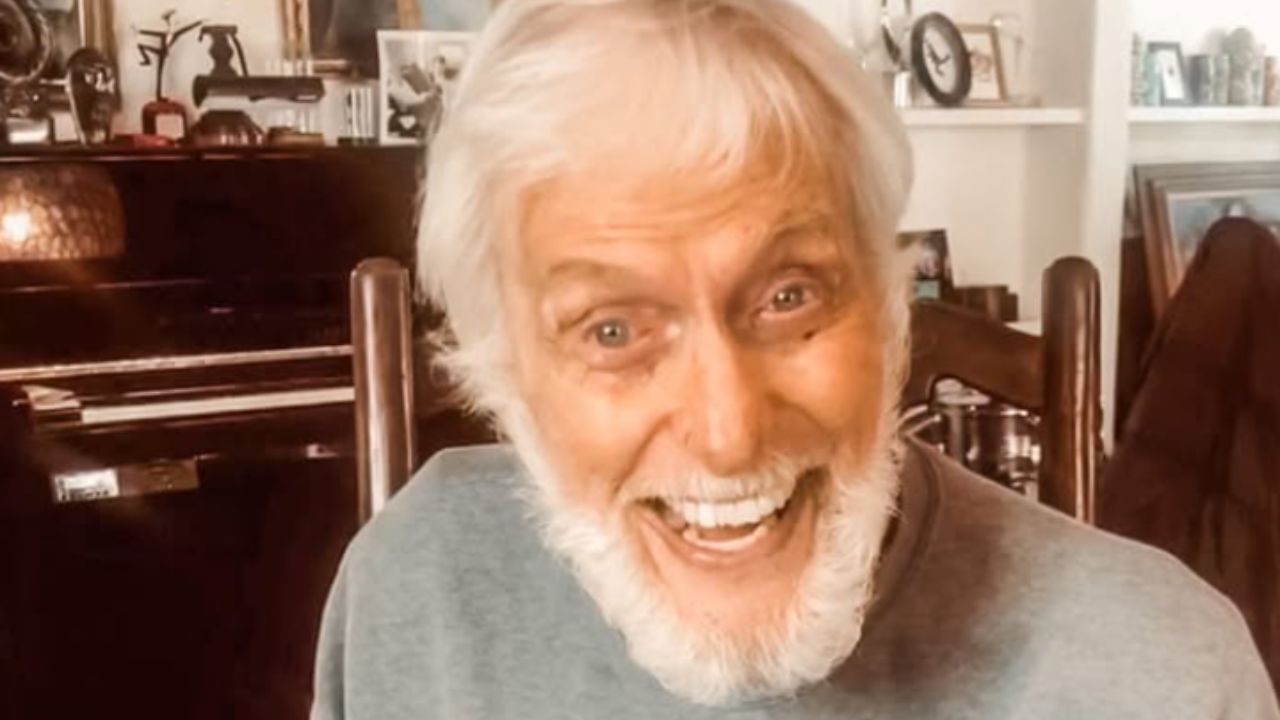 Dick Van Dyke rivela due abitudini che probabilmente lo faranno arrivare a 100 anni