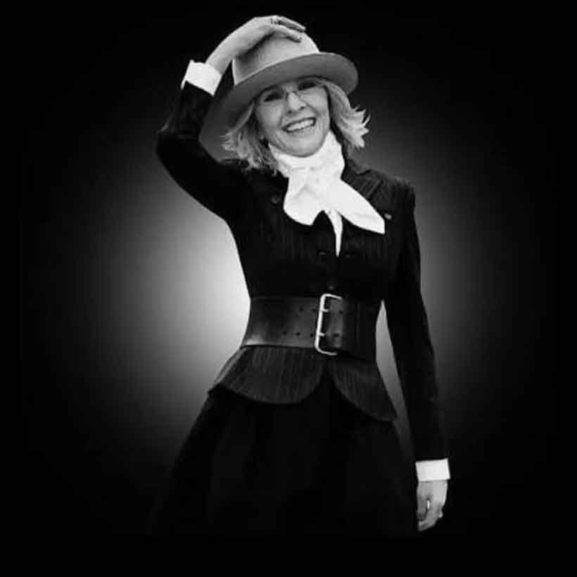 Diane Keaton. Instagram @goldiehawn