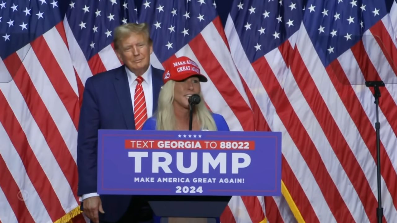 Marjorie Taylor Greene viene attaccata da Donald Trump dopo la sua intervista controversa a 60 Minutes