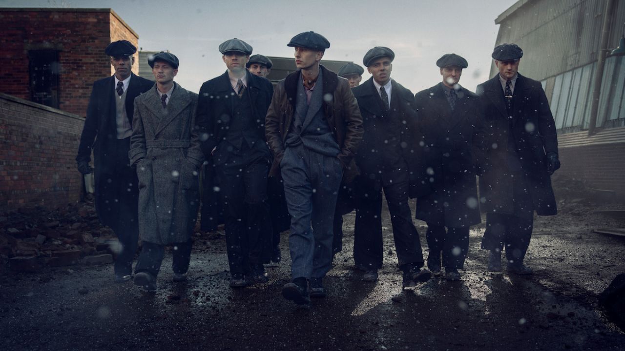 „Peaky Blinders: Nesmrtelný muž“ získává první „explozivní“ trailer plný akce