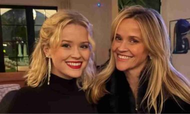 Reese Whiterspoon e a filha Ava - reprodução