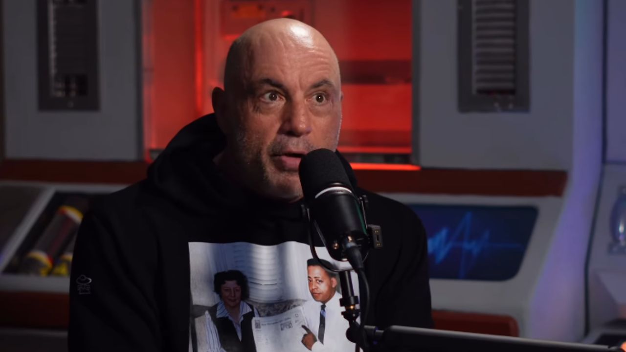 Joe Rogan criticizes Trump and says the president is ‘losing touch with reality’ after the plaque controversies