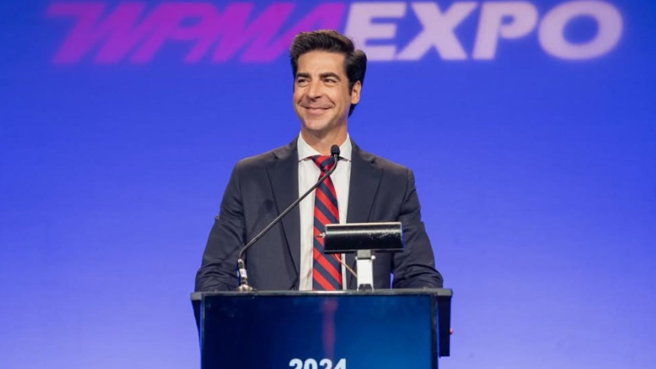 Jesse Watters, da Fox News, afirma que os EUA são donos da Lua