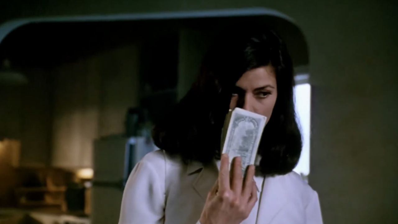 Linda Fiorentino by podle Daily Mail byla v bankrotu s dluhem 300 tisíc dolarů na kreditních kartách