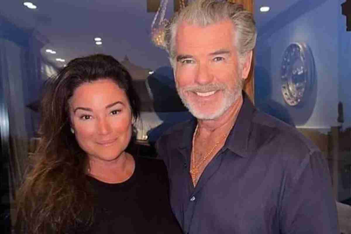 Pierce Brosnan et son épouse - reproduction Instagram