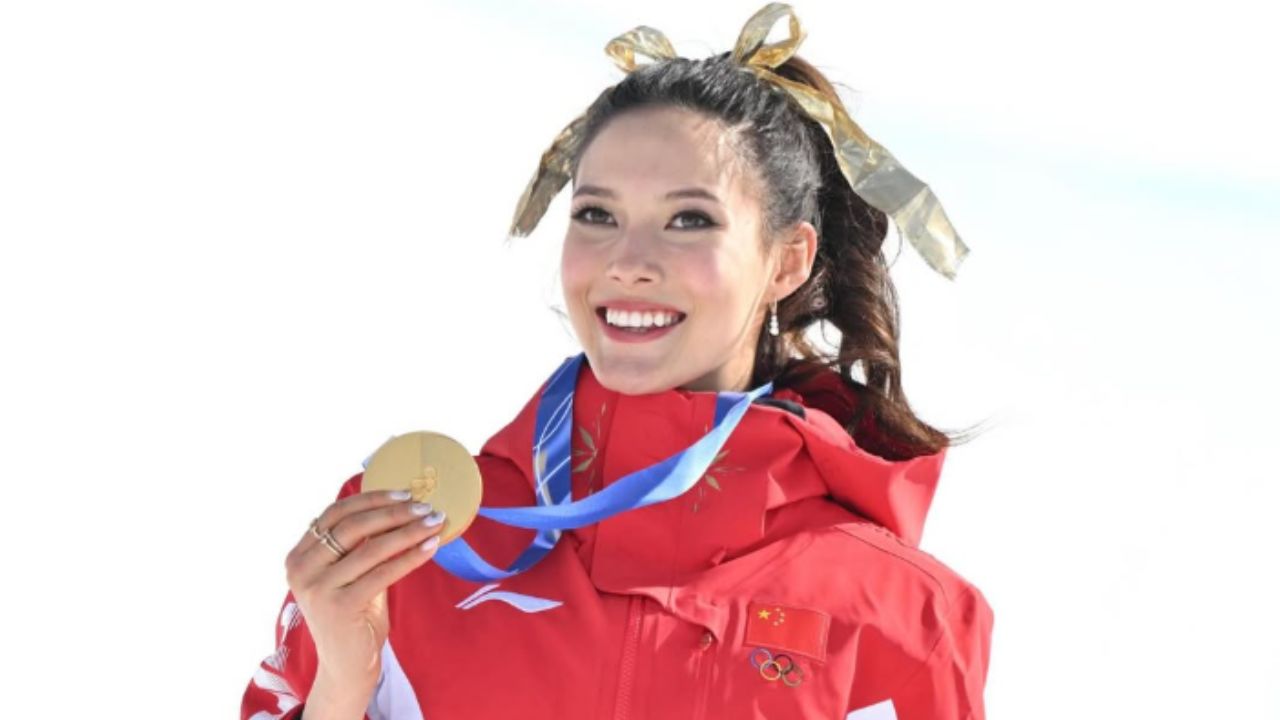 Čínská sportovkyně Eileen Gu reaguje na kritiku JD Vance ohledně rozhodnutí reprezentovat Čínu