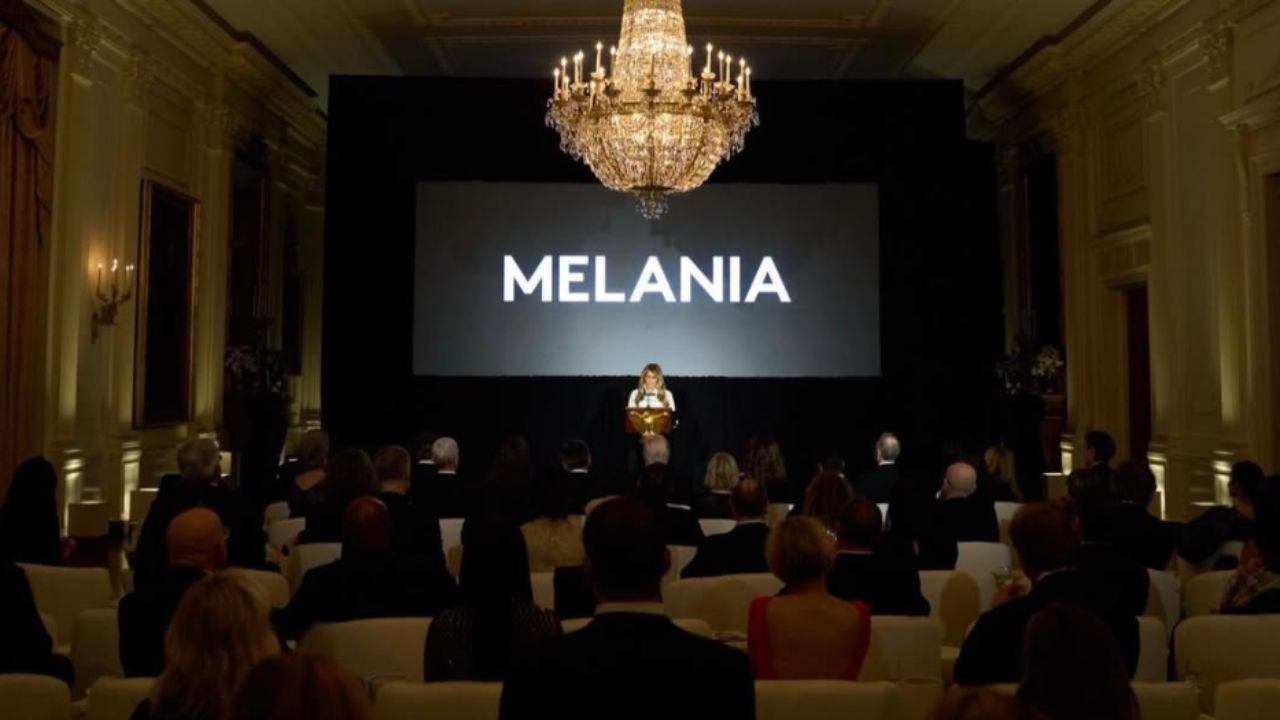 Oscarový skladatel a režisér požádali o odstranění hudby použité ve filmu 'Melania'