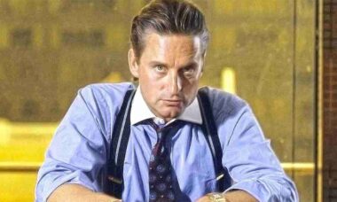 Michael Douglas em Wall Street - reprodução Sunset Boulevard