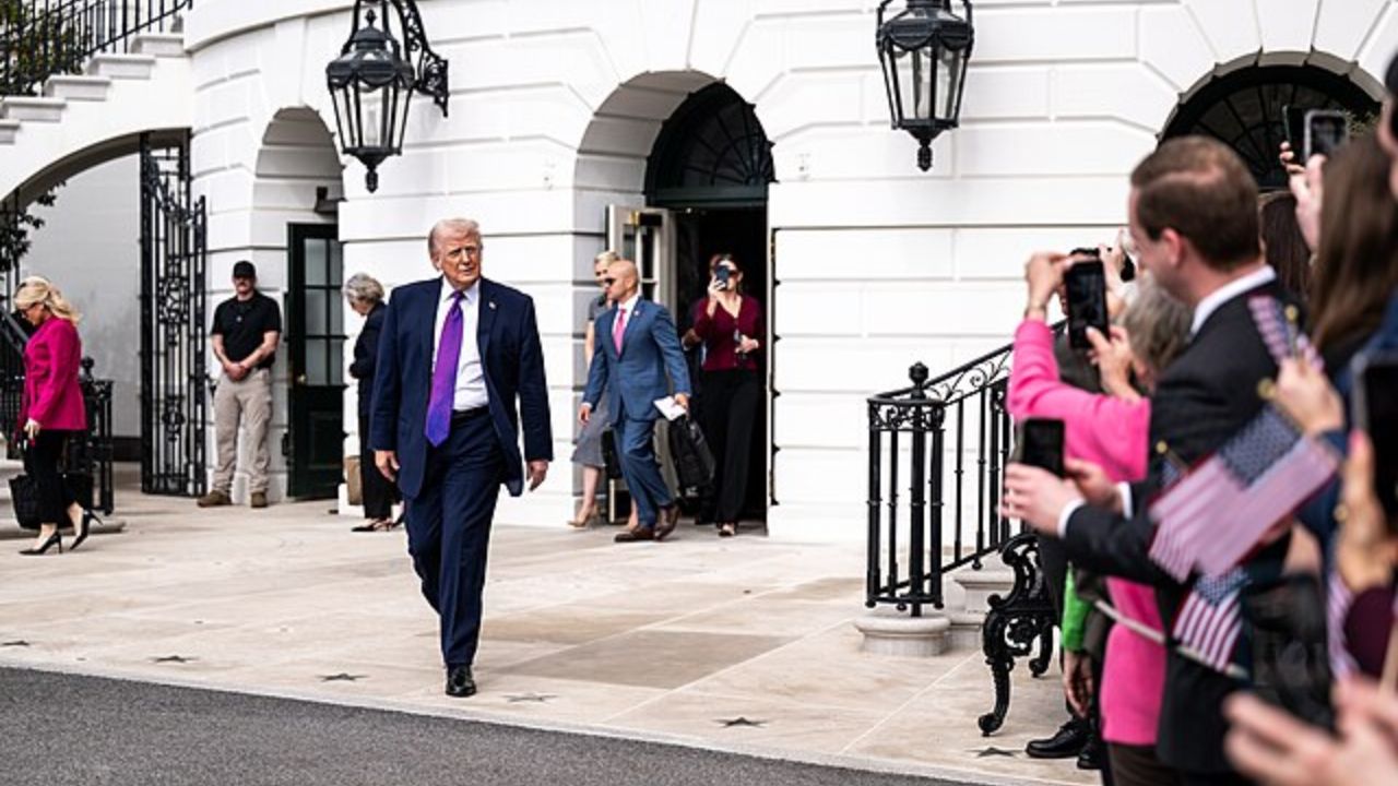 Donald Trump afirma que terá a “honra de tomar” Cuba em meio a crise energética no país caribenho