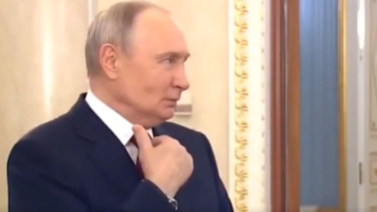 Vídeo de Putin acidentalmente divulgado gera suspeitas sobre saúde do presidente russo