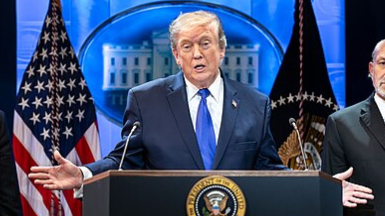 Internautas criticam Trump por comentário maldoso sobre a genética de imigrantes que cometem crimes