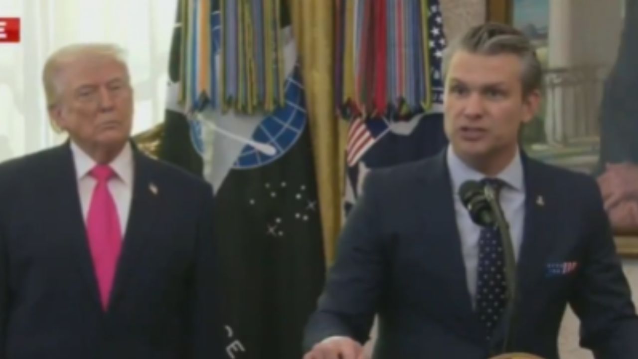Reação de Trump à fala de Pete Hegseth sobre ataque ao Irã deixa internautas desconfortáveis