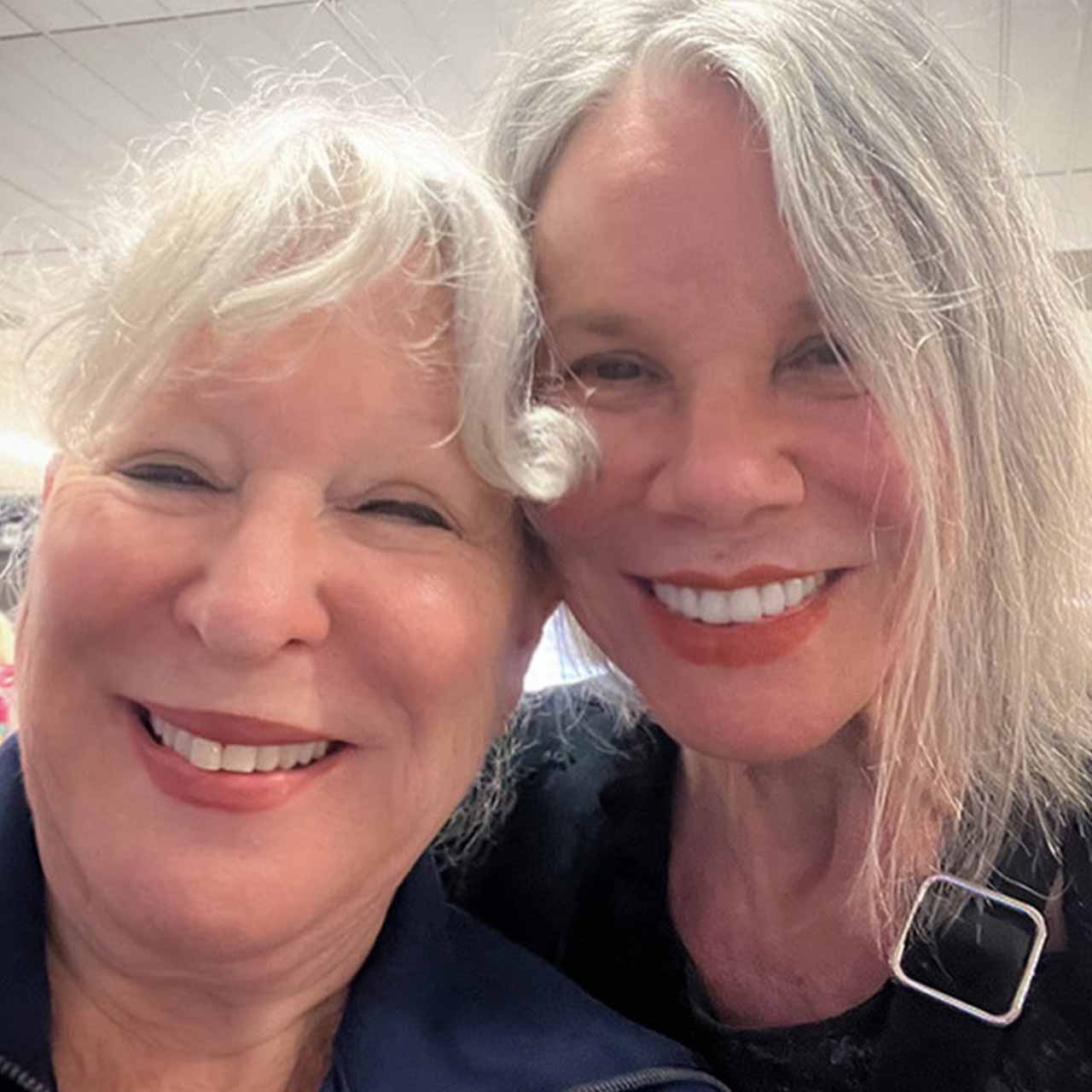 Bette Midler a Barbara Hershey - Instagram