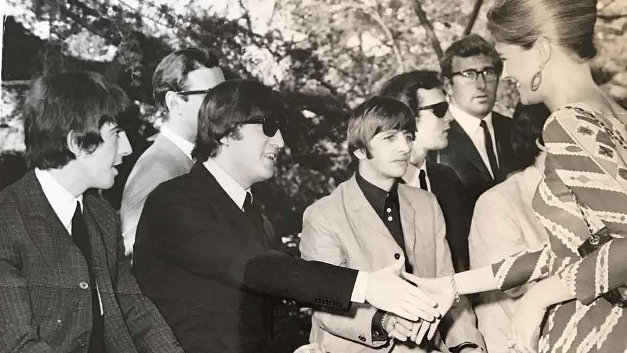 Candice Bergen - 1964. Photo: Instagram @bergenbags