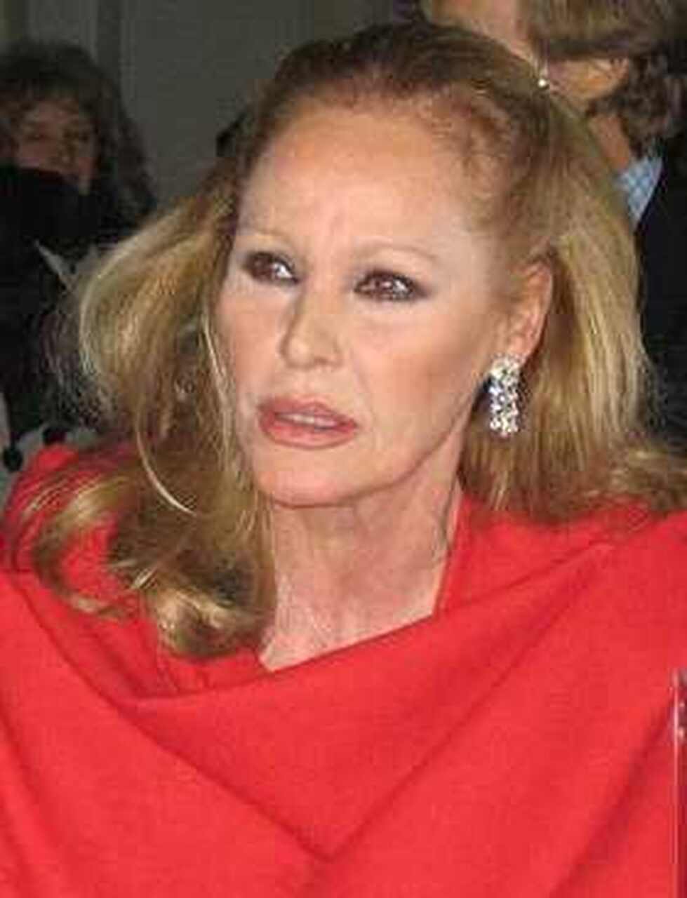 Ursula Andress, a primeira “Bond girl”, desabafa após perder fortuna de mais de US$ 20 milhões para ex-empresário