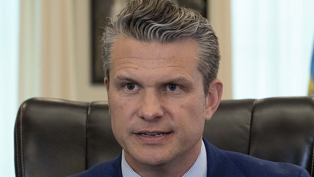 Pete Hegseth citeert een vermeende bijbelpassage die eigenlijk uit de film “Pulp Fiction” komt
