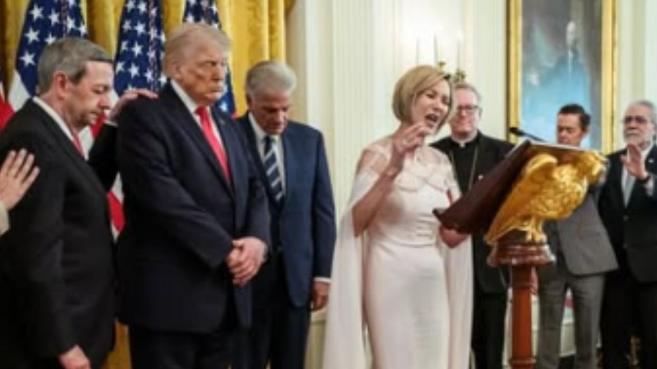 “Conselheira espiritual” da Casa Branca compara Trump a Jesus e revolta web