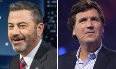 Jimmy Kimmel tira sarro de Tucker Carlson após seu pedido de desculpas por apoiar Trump