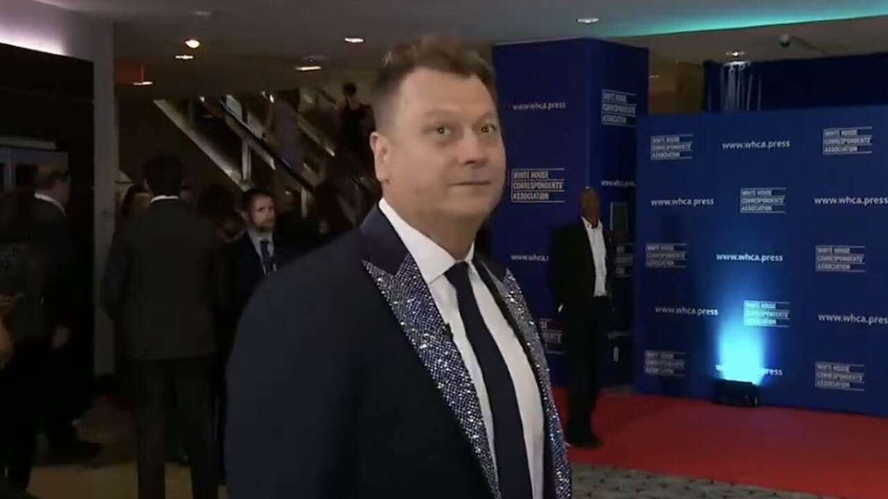 Fox News-vært taget i at klage over sikkerheden før skyderi ved middag med Donald Trump