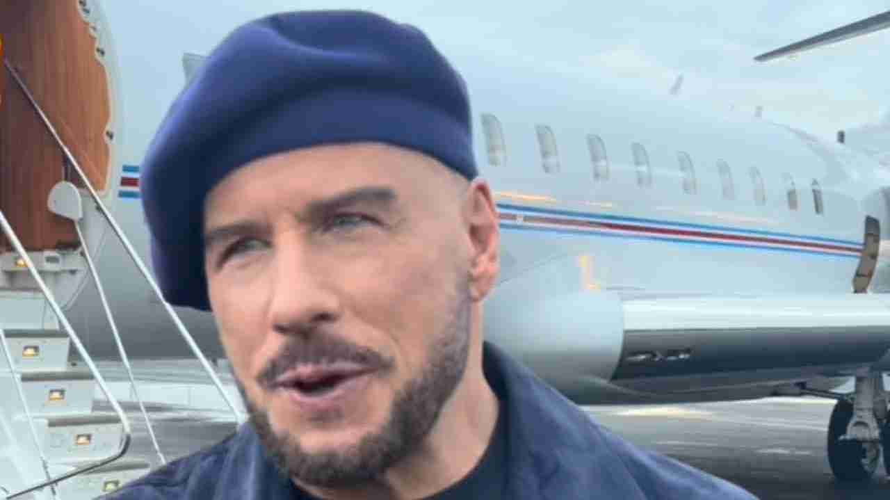 John Travolta - Instagram reproduction