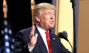 Donald Trump volta a atacar Rachel Scott, repórter da ABC News