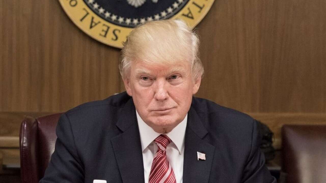 Casa Branca rebate críticas após Trump ter supostamente "cochilado" durante discurso
