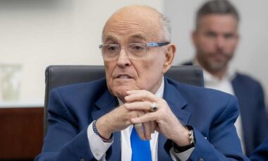 Rudy Giuliani diz ter vivido experiência espiritual enquanto estava em coma