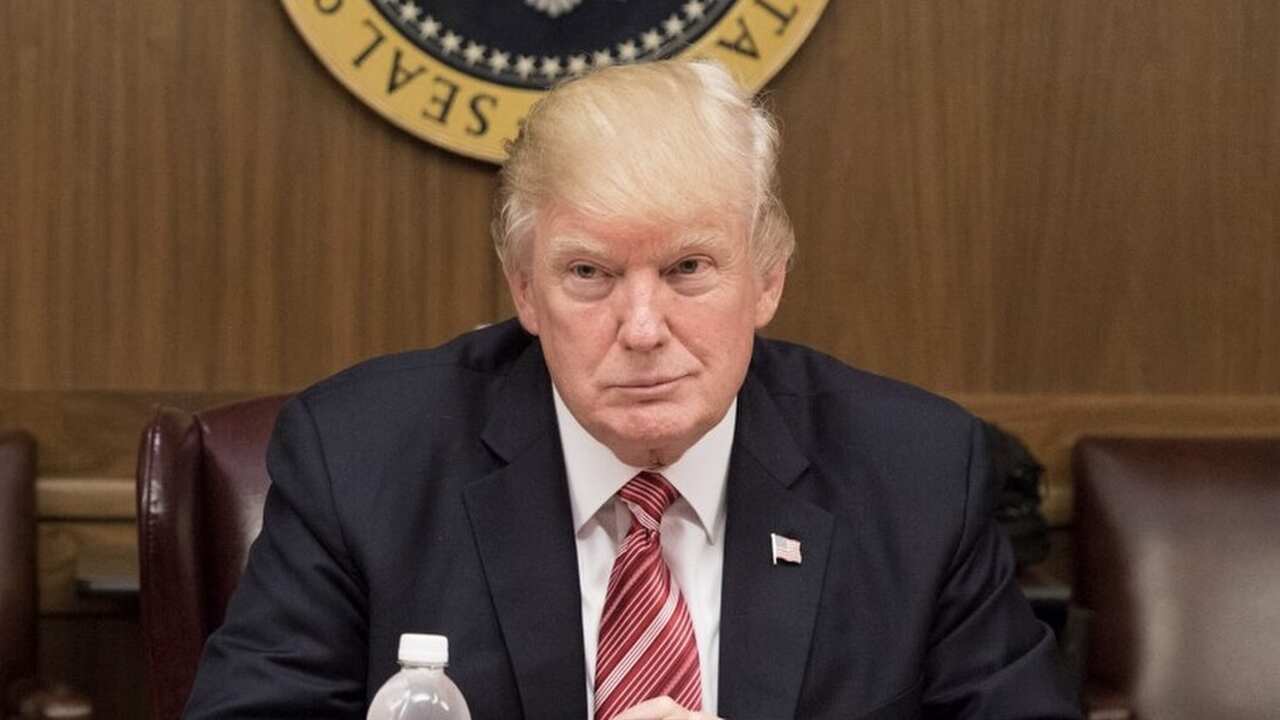 Trump diz que "não pensa" na situação financeira dos americanos em meio à guerra com o Irã