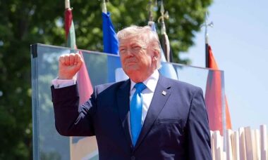 Trump é acusado de "minimizar" mortes de soldados americanos em guerra com Irã