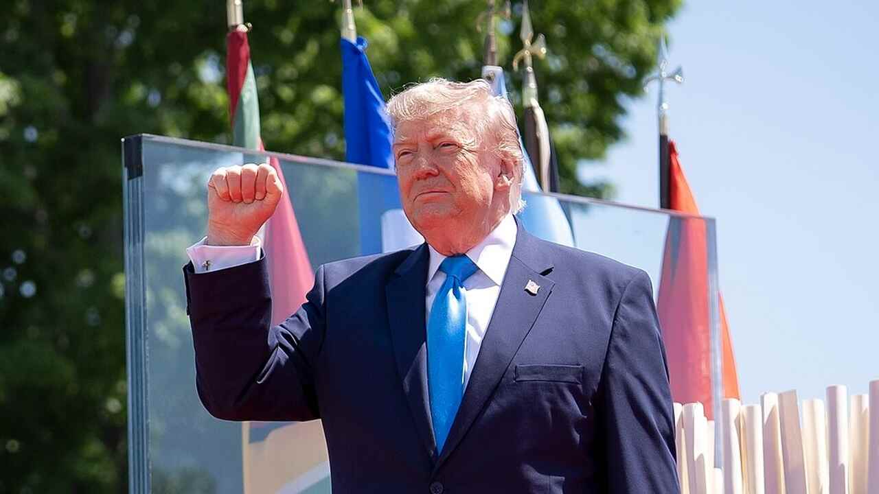 Trump je obviňován z "bagatelizování" smrti amerických vojáků ve válce s Íránem