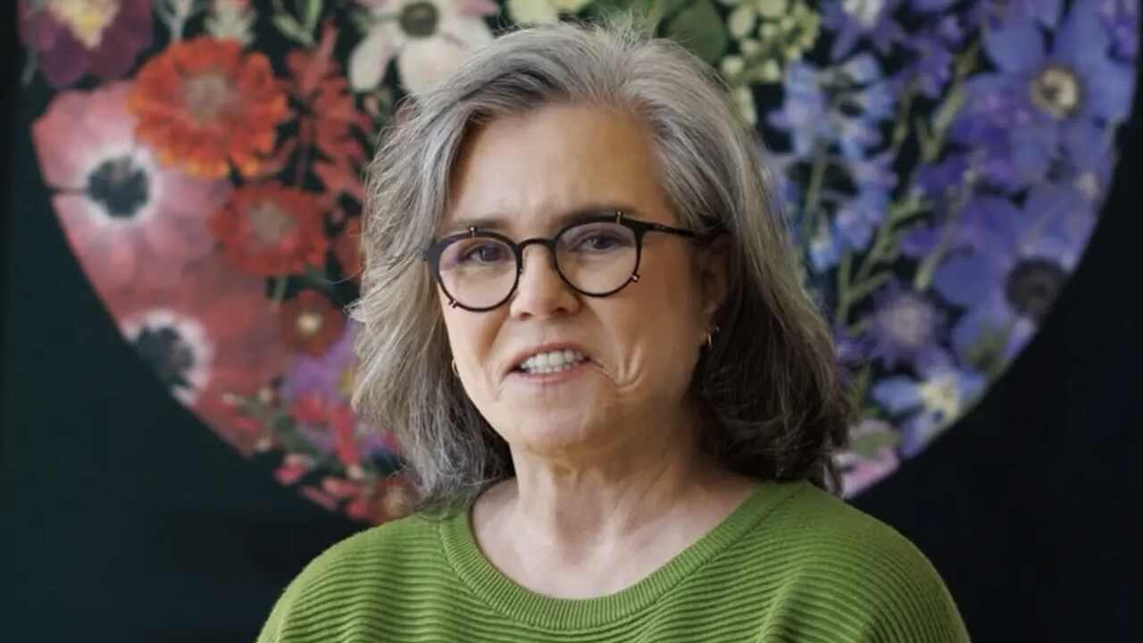 Rosie O’Donnell indrømmer plastikkirurgi efter år med kritik af kosmetiske indgreb