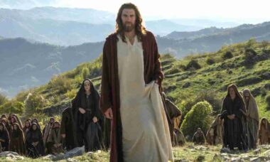 Jaakko Ohtonen como Jesus in 'The Resurrection of the Christ' - divulgação