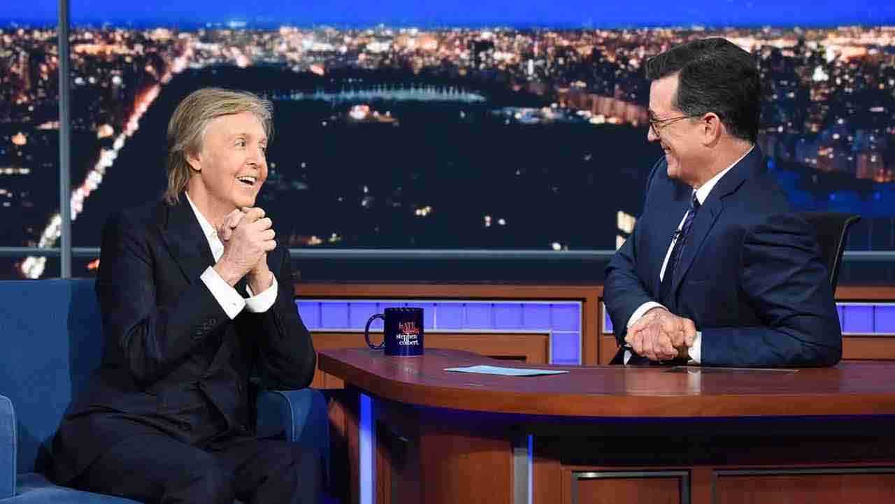 Paul McCartney og Stephen Colbert - gengivelse YouTube