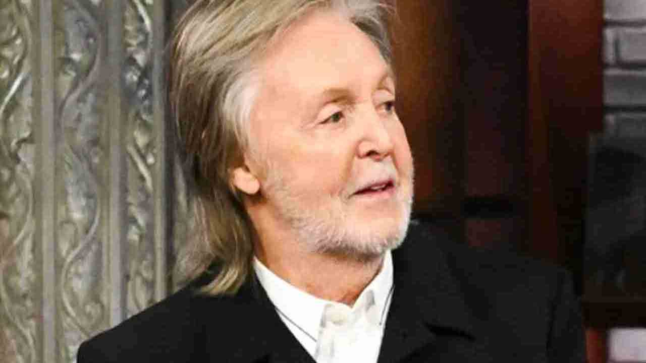 Paul McCartney og Stephen Colbert - gengivelse YouTube