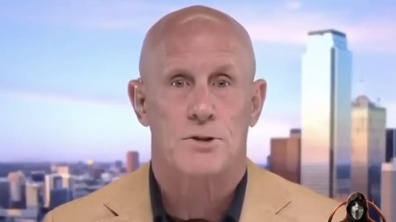 Fox News reagerer efter konspirationsteori om "maskeret admiral"