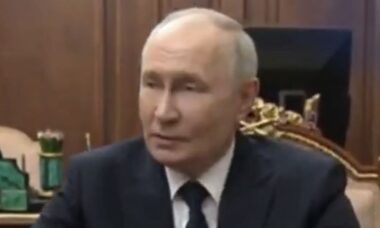 Teoria sobre "dublê" de Putin volta a repercutir após suposto deslize em vídeo