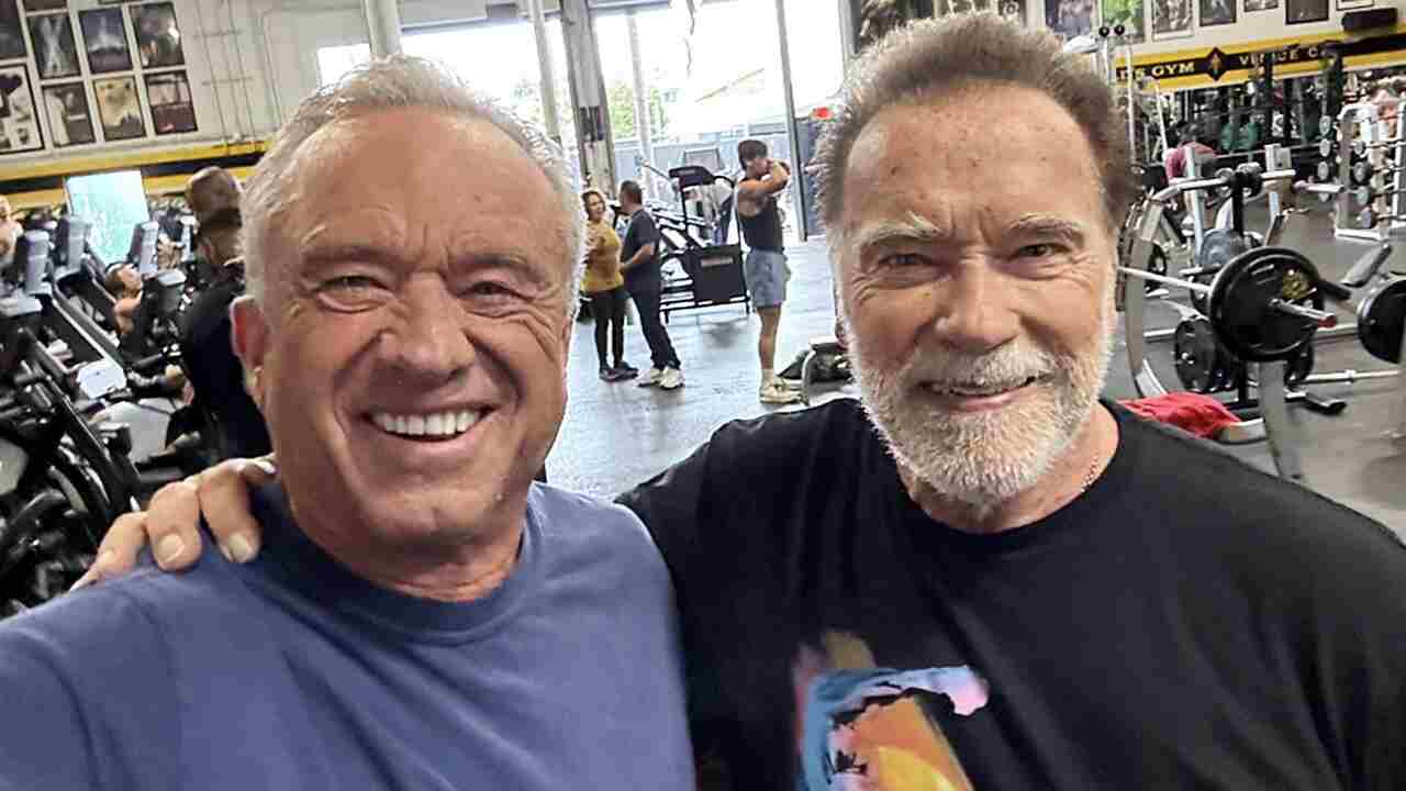 RFK Jr. publica selfie com Arnold Schwarzenegger após treino: "Dia dos idosos"