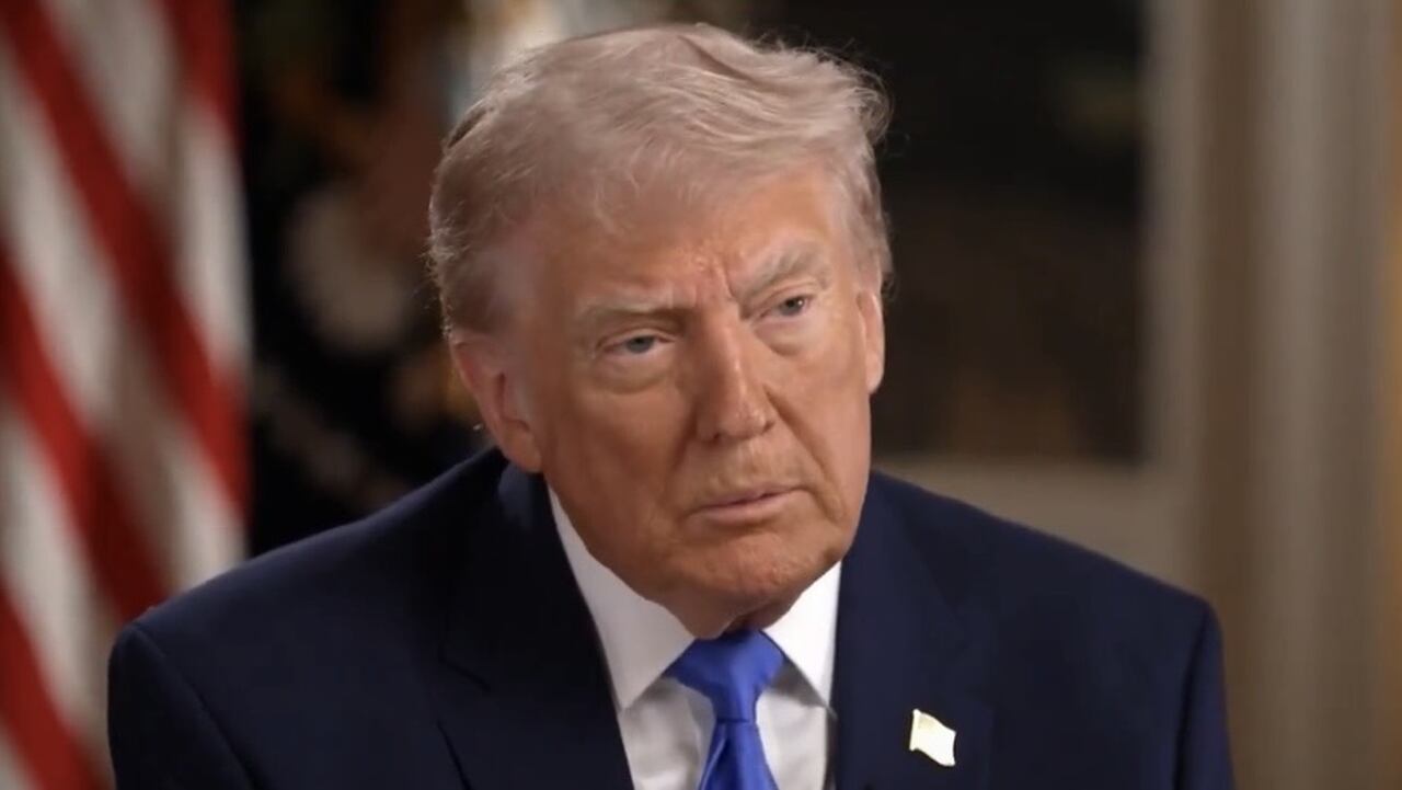 Trump compara apresentadora do "60 Minutes" a "qualquer mulher da rua" após entrevista polêmica