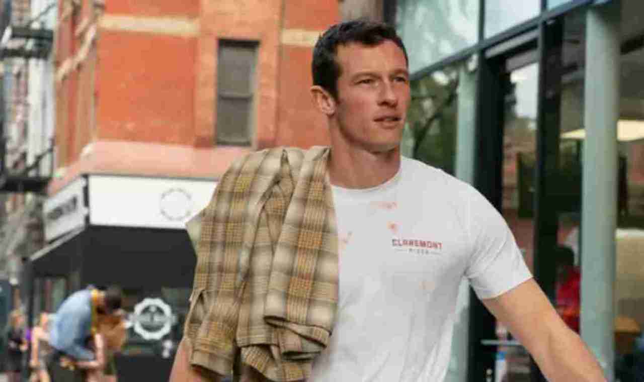 Callum Turner em One Night Only - divulgação
