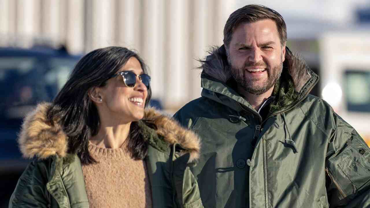 Usha Vance diz que igreja ajudou JD Vance mais do que terapia